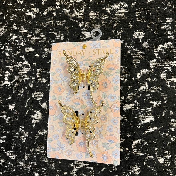 Sunday State hair clips - Picture 1 of 4